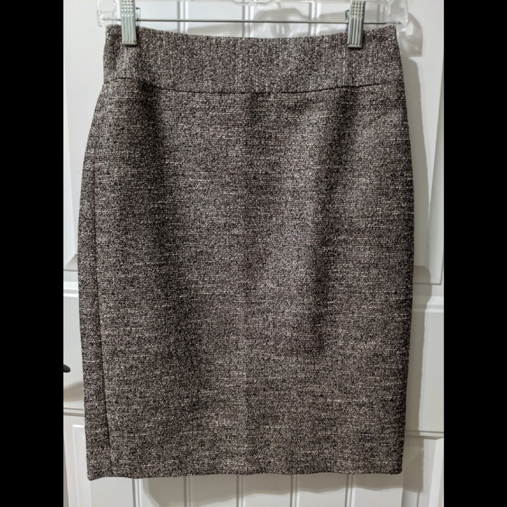 Metallic silver woven Banana Republic skirt Size 0